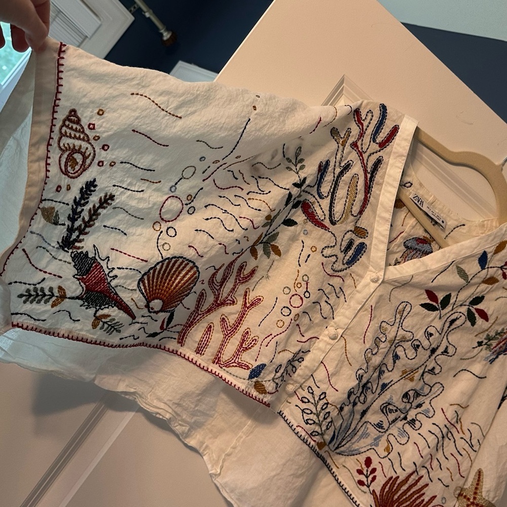Zara White Blouse with Multicolor Embroidery - Picture 5 of 6